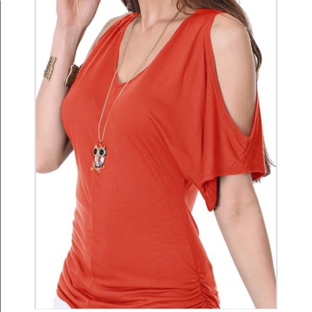 NEW V-Neck Short Sleeve Top - Picture 4 of 8